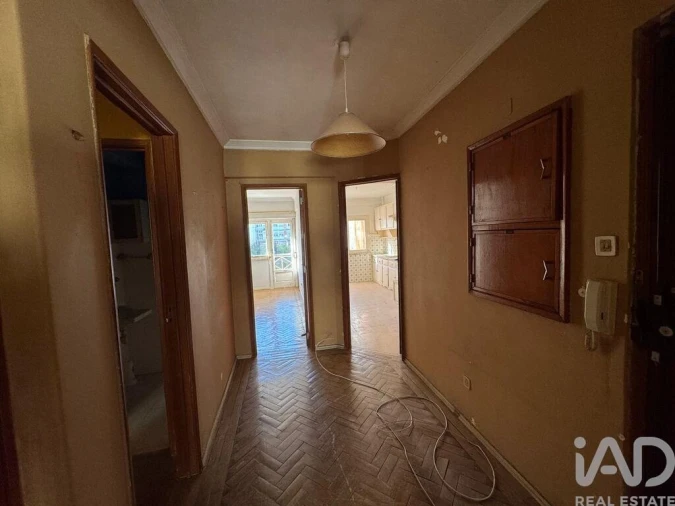 Apartamento para Venda em Massamá e Monte Abraão Foto 37
