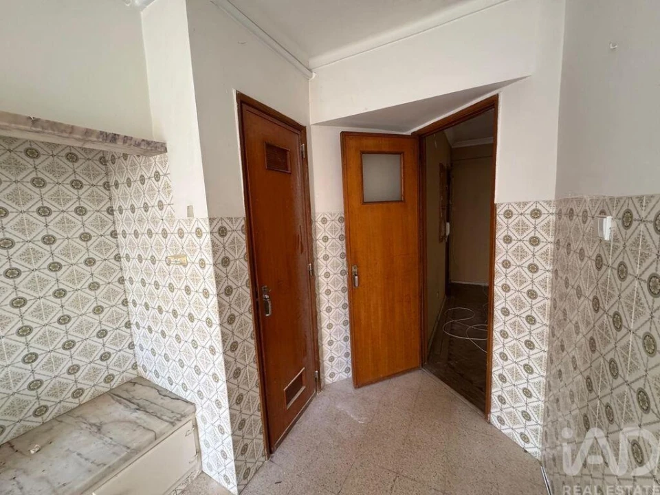 Apartamento para Venda em Massamá e Monte Abraão Foto 11