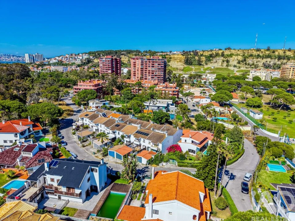 Moradia T3 para Venda em Costa da Caparica Foto 38