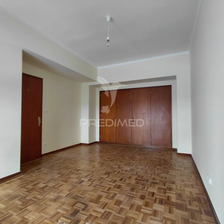 Apartamento T4 para Venda em Ribeira de Nisa e Carreiras Foto 14