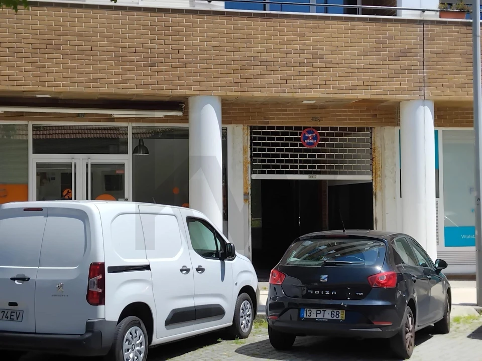 Loja para Venda em Matosinhos e Leça da Palmeira Foto 10