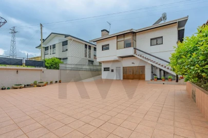 Moradia T3 para Venda em Vila de Cucujães