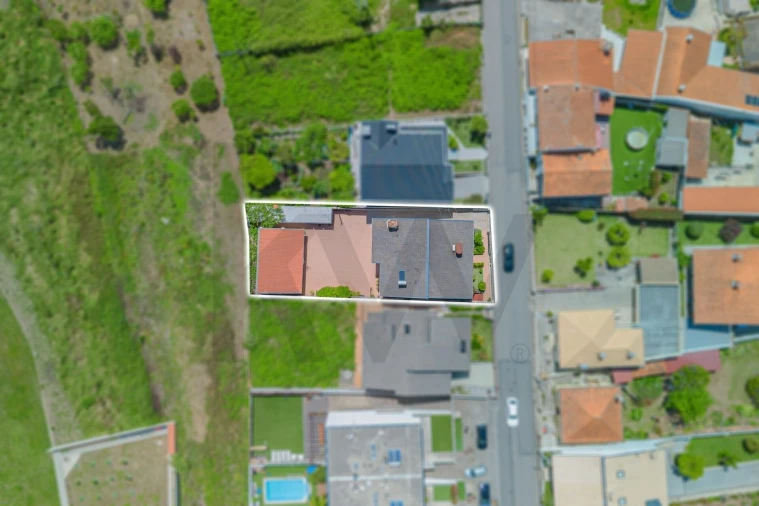 Moradia T3 para Venda em Vila de Cucujães Foto 3