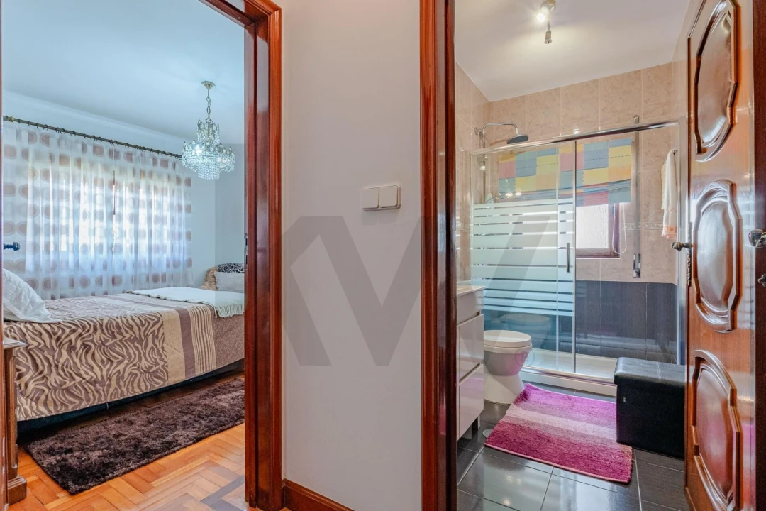Moradia T3 para Venda em Vila de Cucujães Foto 16