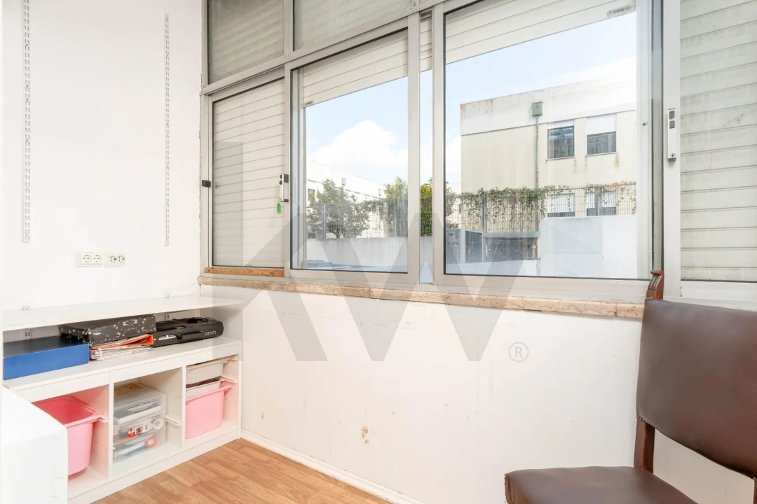 Apartamento T3 para Venda em Almada, Cova da Piedade, Pragal e Cacilhas Foto 8