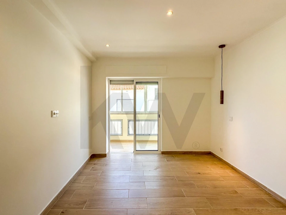 Apartamento T1 para Venda em Quarteira Foto 13