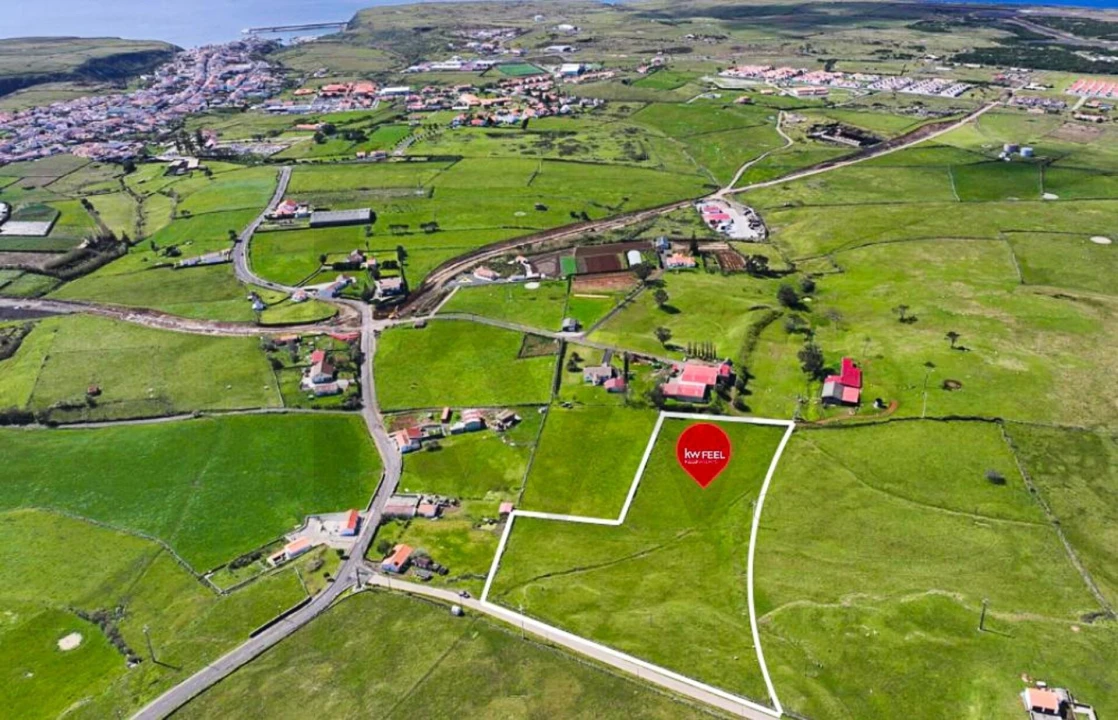 Terreno para Venda em Vila do Porto Foto 12