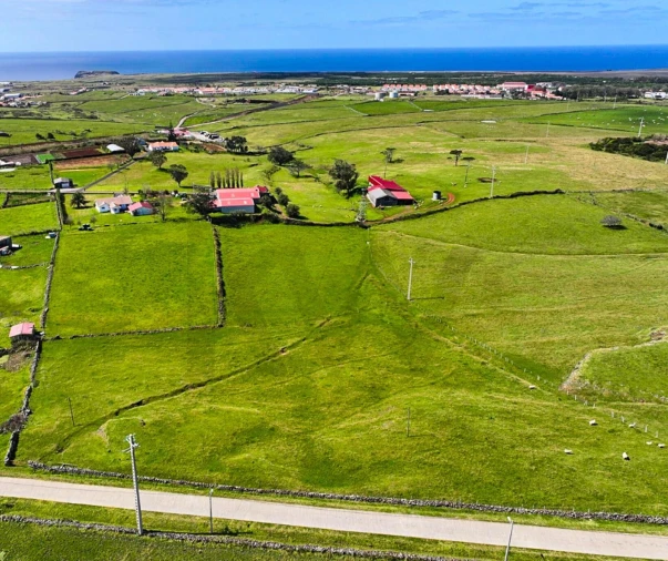 Terreno para Venda em Vila do Porto Foto 4
