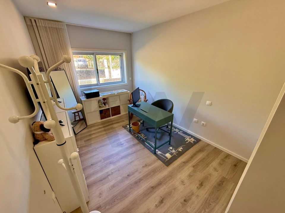 Apartamento T2 para Venda em Canelas Foto 11