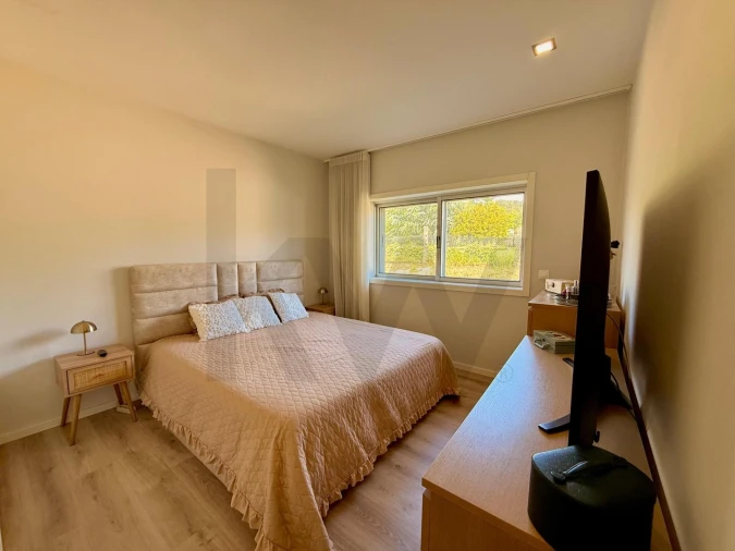 Apartamento T2 para Venda em Canelas Foto 8