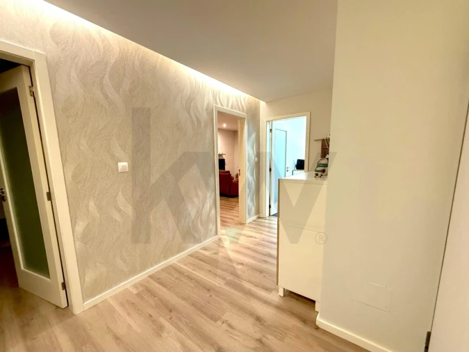 Apartamento T2 para Venda em Canelas Foto 3