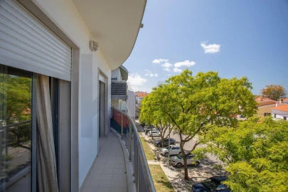 Apartamento T3 para Venda em Caparica e Trafaria