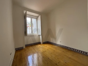 Apartamento T3 para Arrendamento em Misericórdia