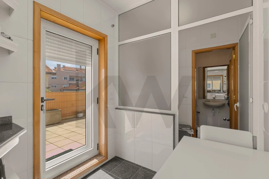 Apartamento T2 para Venda em Oliveira do Douro Foto 16