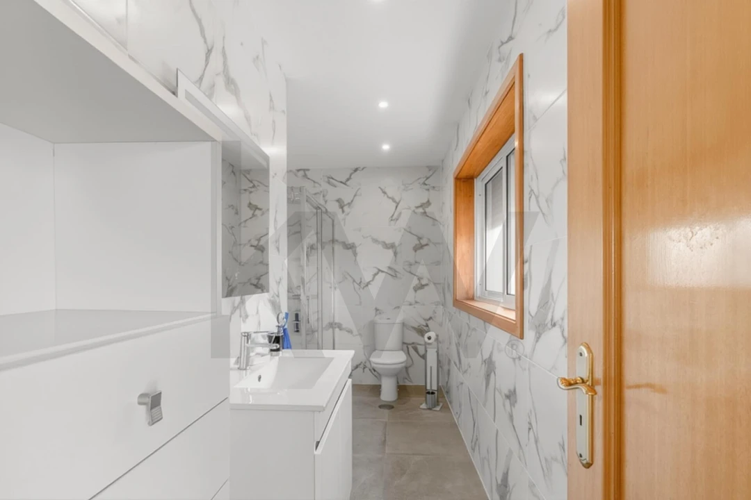 Apartamento T2 para Venda em Oliveira do Douro Foto 23