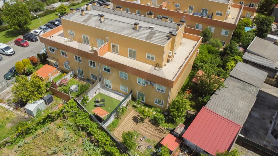 Apartamento T2 para Venda em Oliveira do Douro Foto 37