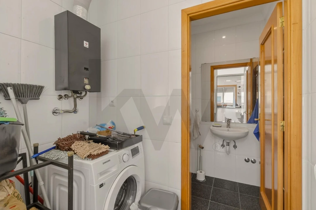 Apartamento T2 para Venda em Oliveira do Douro Foto 17