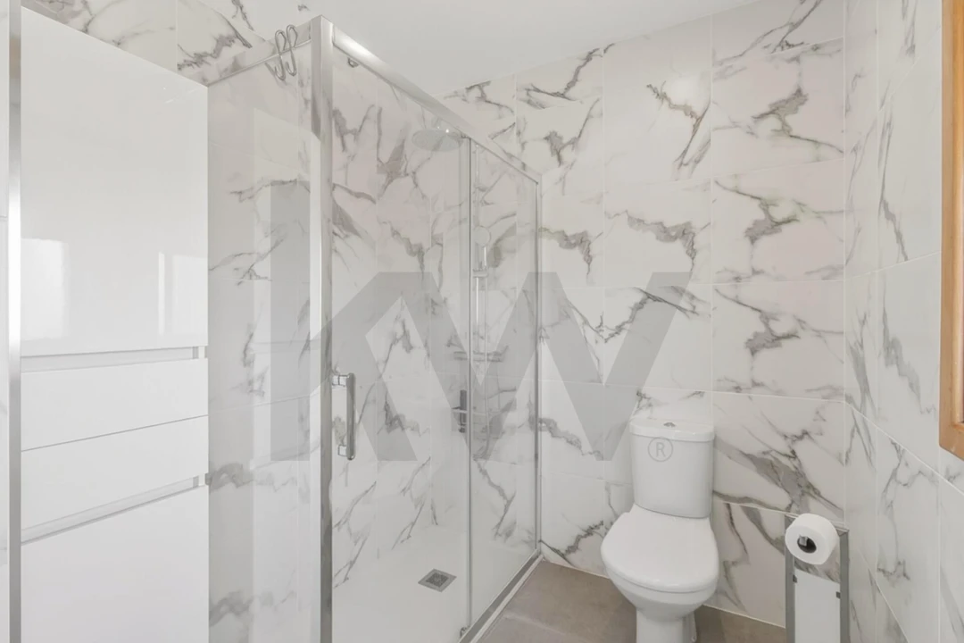 Apartamento T2 para Venda em Oliveira do Douro Foto 24
