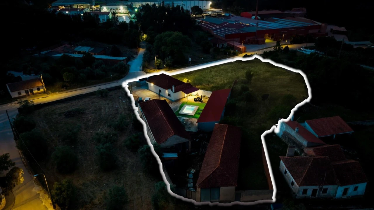 Moradia T4 para Venda em Abrã Foto 2