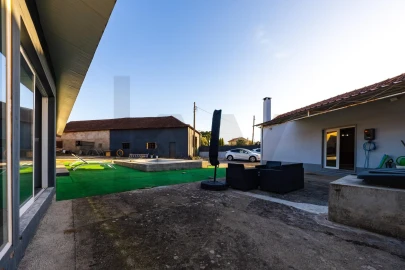 Moradia T4 para Venda em Abrã