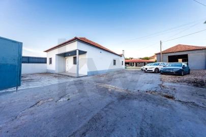 Moradia T4 para Venda em Abrã