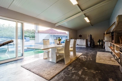 Moradia T4 para Venda em Abrã