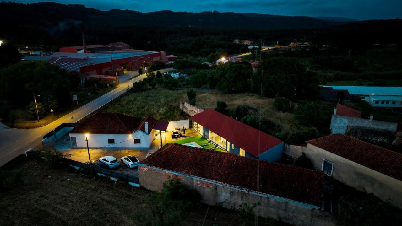 Moradia T4 para Venda em Abrã Foto 3