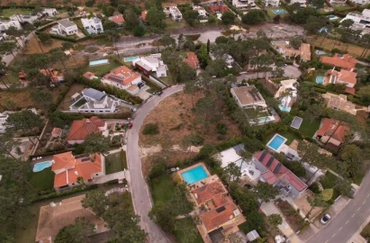 Terreno para Venda em Charneca de Caparica e Sobreda