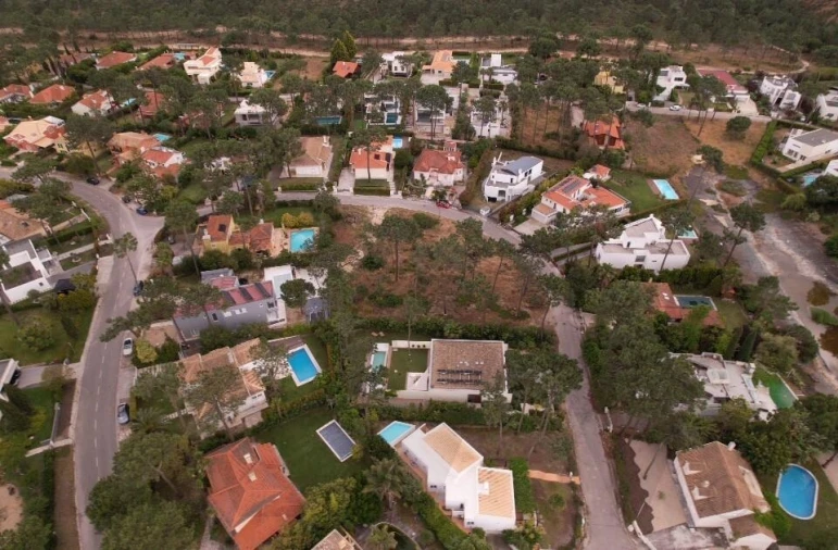 Terreno para Venda em Charneca de Caparica e Sobreda Foto 9