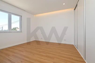 Apartamento T2 para Venda em São Domingos de Rana