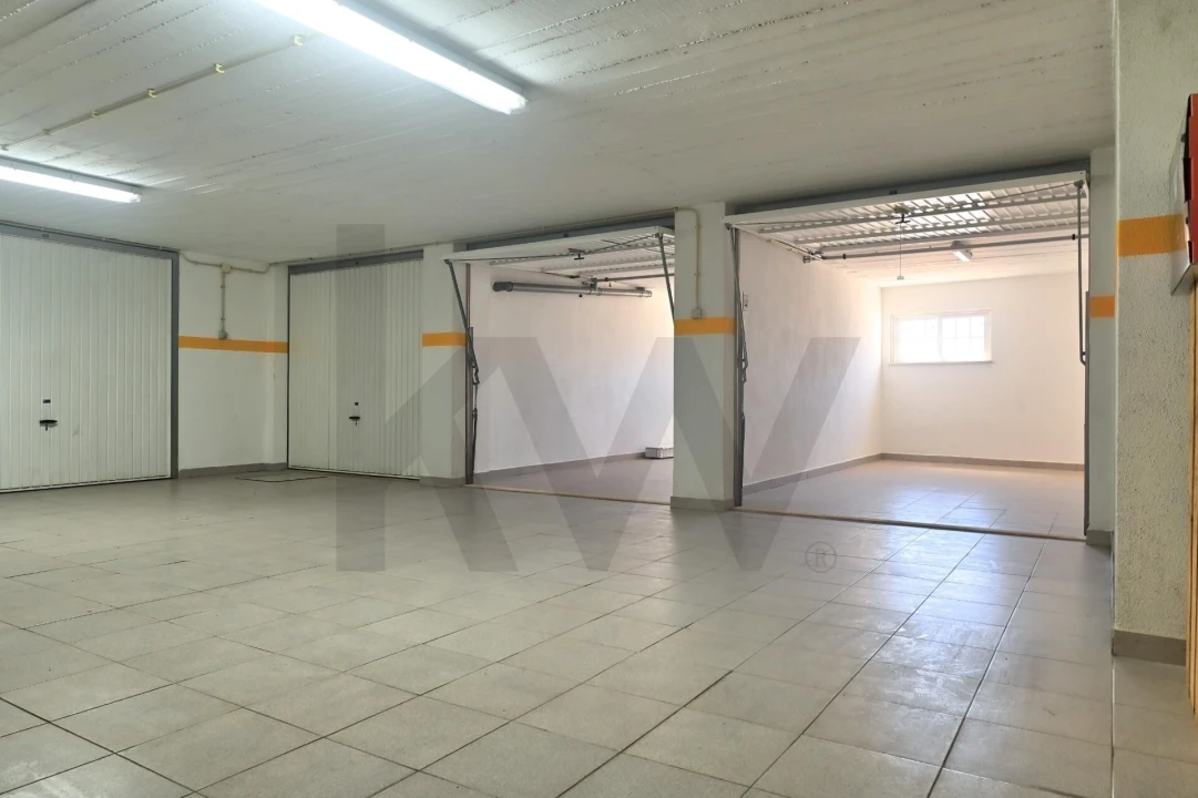 Apartamento T2 para Venda em São Domingos de Rana Foto 21