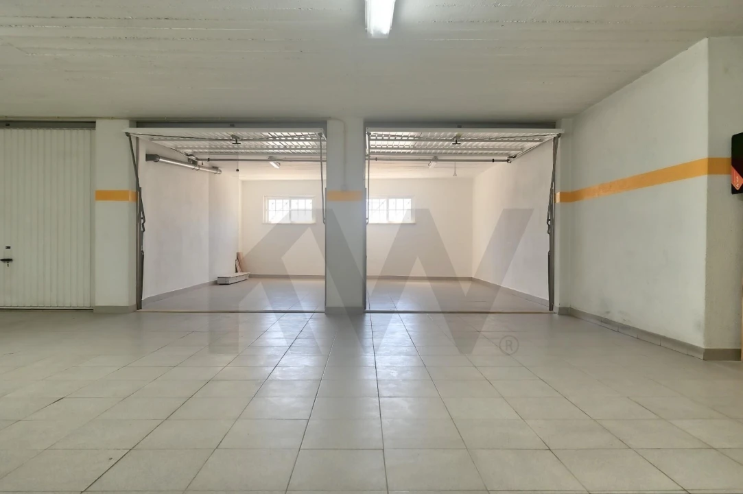 Apartamento T2 para Venda em São Domingos de Rana Foto 20