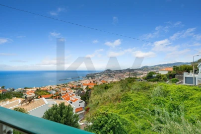 Moradia T5 para Venda em Funchal (Santa Maria Maior)