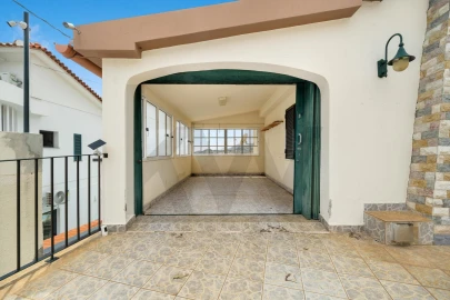 Moradia T5 para Venda em Funchal (Santa Maria Maior)