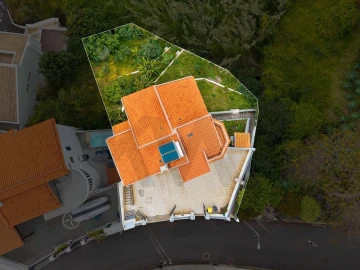 Moradia T5 para Venda em Funchal (Santa Maria Maior)