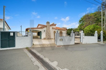 Moradia T5 para Venda em Funchal (Santa Maria Maior)