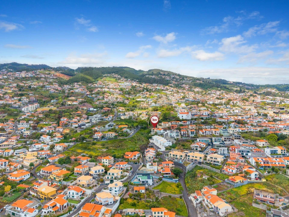 Moradia T5 para Venda em Funchal (Santa Maria Maior) Foto 60