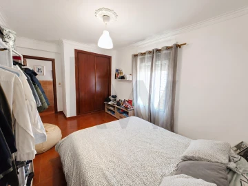 Moradia T3 para Venda em Barbacena e Vila Fernando