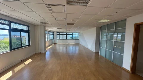 Escritório para Arrendamento em Oeiras e São Julião da Barra, Paço de Arcos e Caxias
