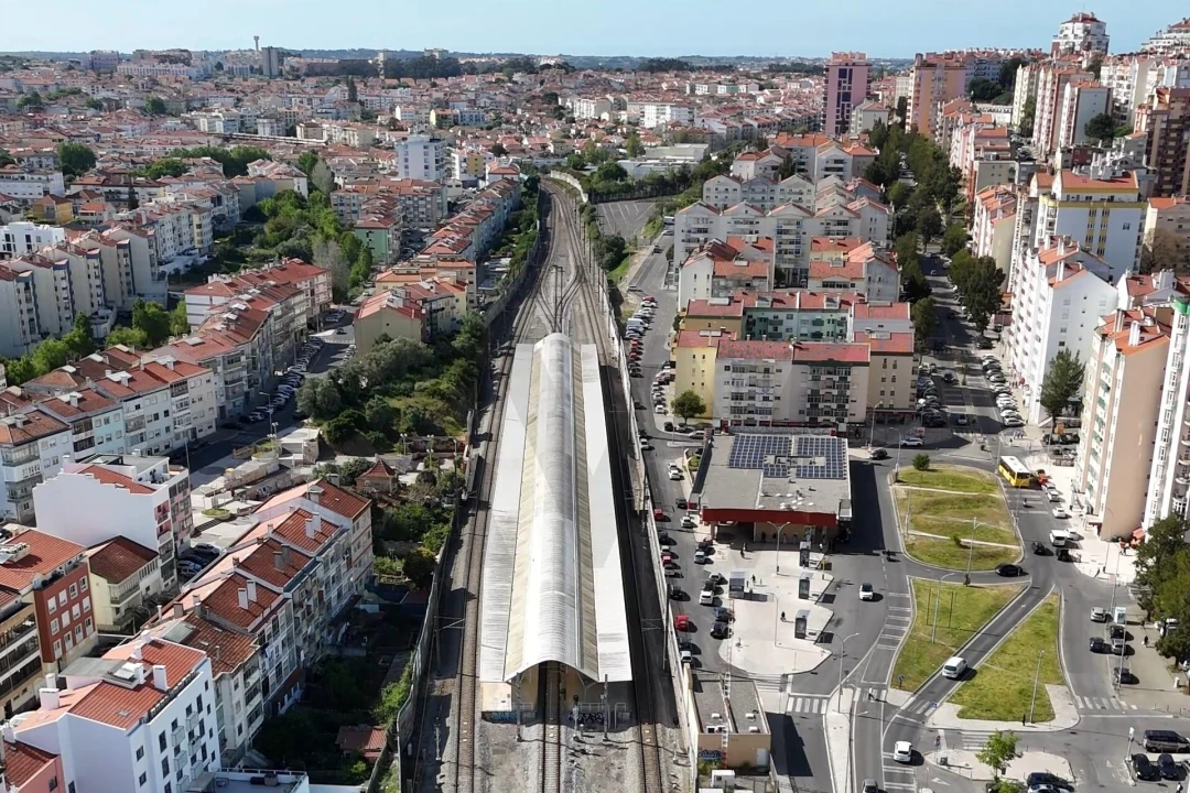 Apartamento T3 para Venda em Algueirão-Mem Martins Foto 32