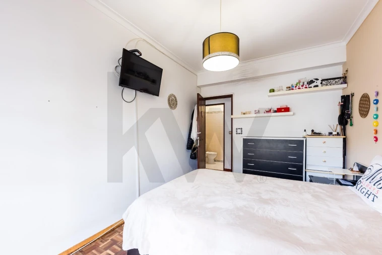 Apartamento T3 para Venda em Algueirão-Mem Martins Foto 12