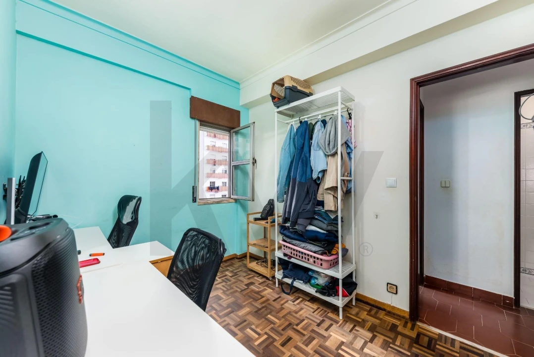 Apartamento T3 para Venda em Algueirão-Mem Martins Foto 15