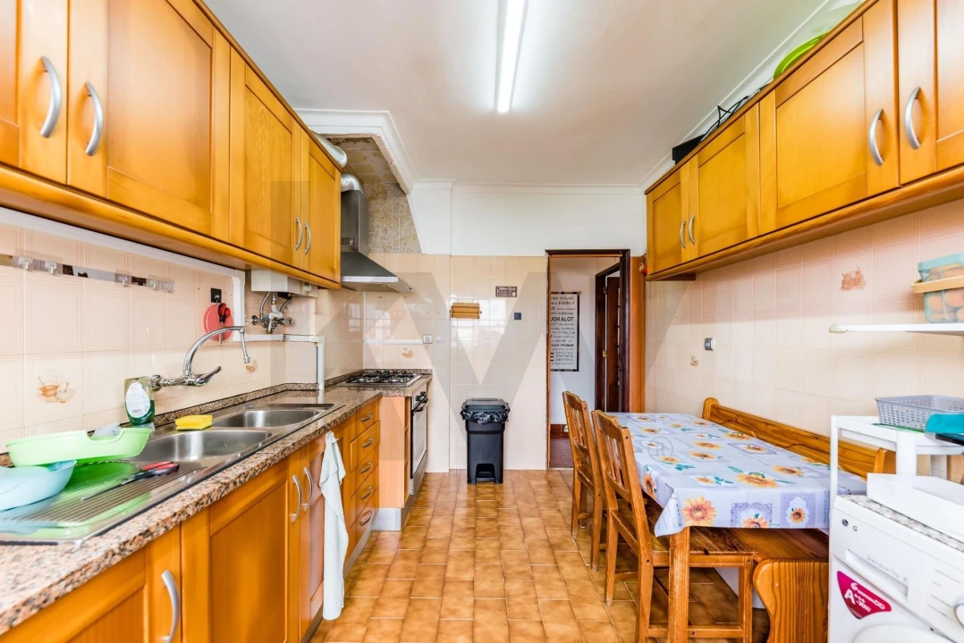 Apartamento T3 para Venda em Algueirão-Mem Martins Foto 7
