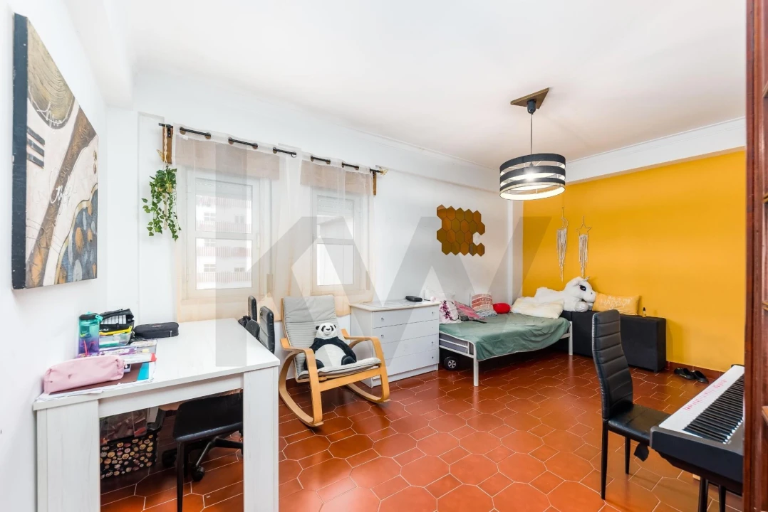 Apartamento T3 para Venda em Algueirão-Mem Martins Foto 16