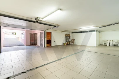 Moradia T4 para Venda em Anta e Guetim