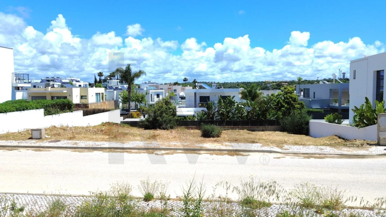 Terreno para Venda em Alcantarilha e Pêra Foto 1
