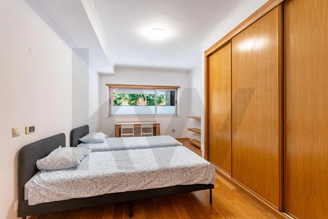 Apartamento T4 para Venda em Parque das Nações Foto 7