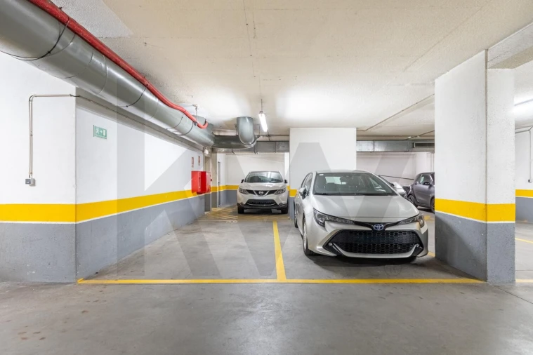 Apartamento T4 para Venda em Parque das Nações Foto 30