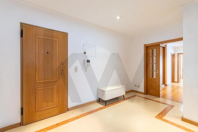 Apartamento T4 para Venda em Parque das Nações Foto 11