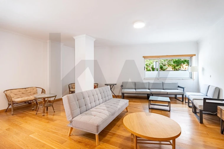 Apartamento T4 para Venda em Parque das Nações Foto 8